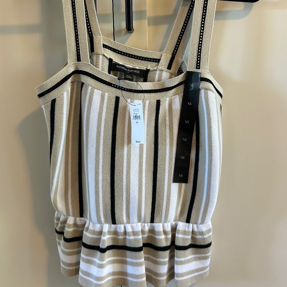 Banana Republic Brand New Sleeveless Knit Sweater XS